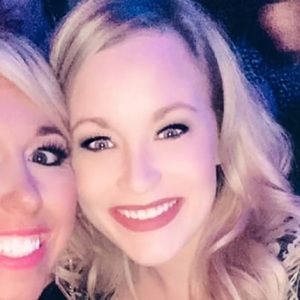 Meet your Posher, Cortney